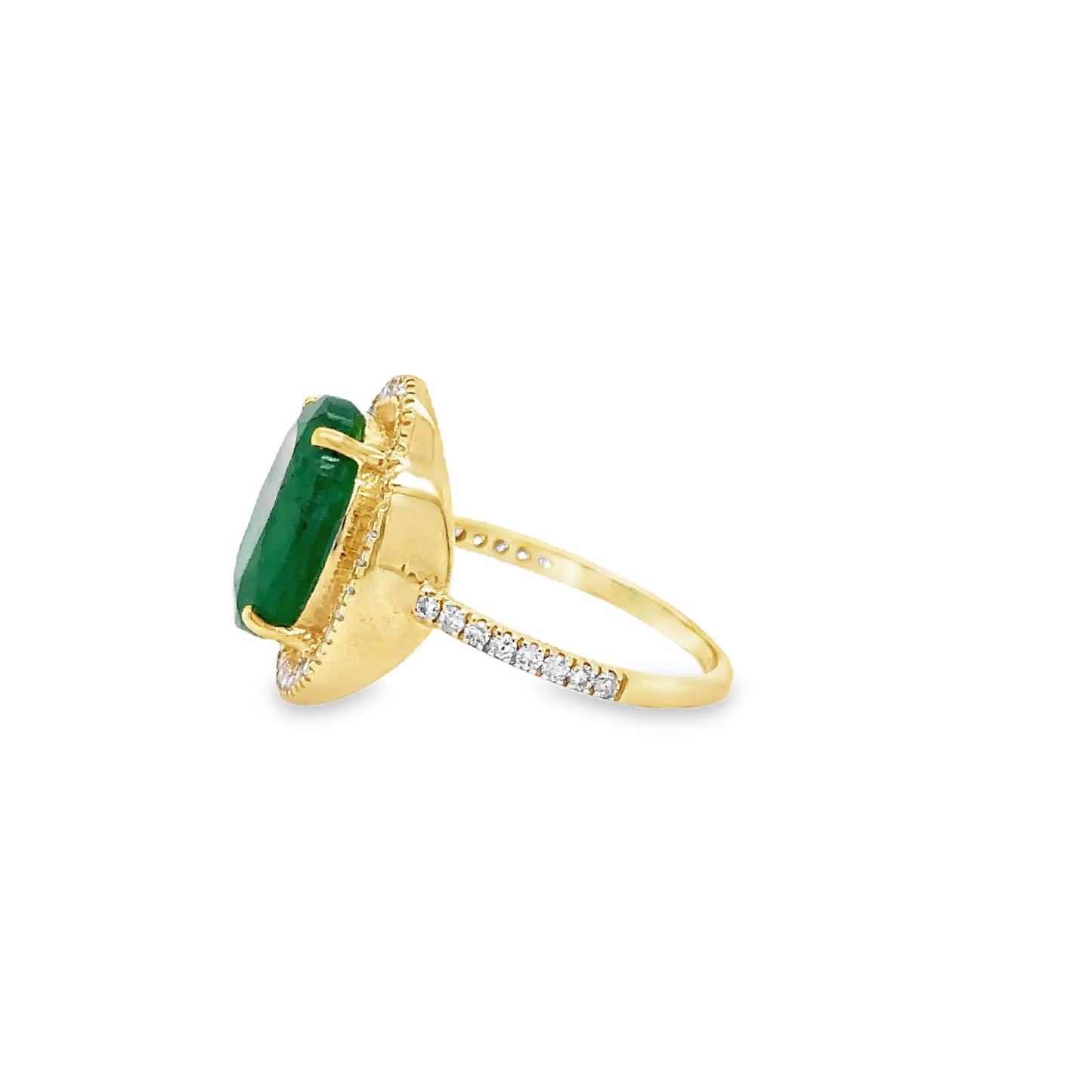 14KT YELLOW GOLD EMERALD AND DIAMONDS RING