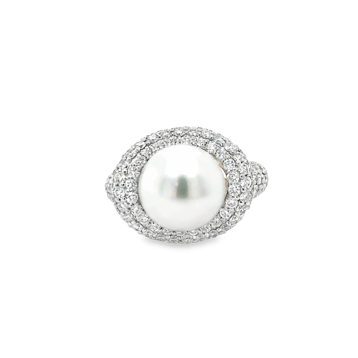 14KT YELLOW GOLD FRESH WATER PEARL AND DIAMOND RING