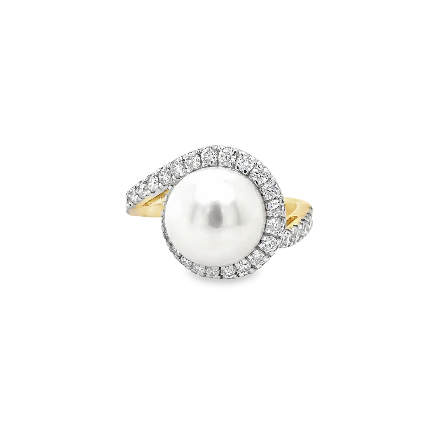 14KT YELLOW GOLD FRESH WATER PEARL AND DIAMOND RING