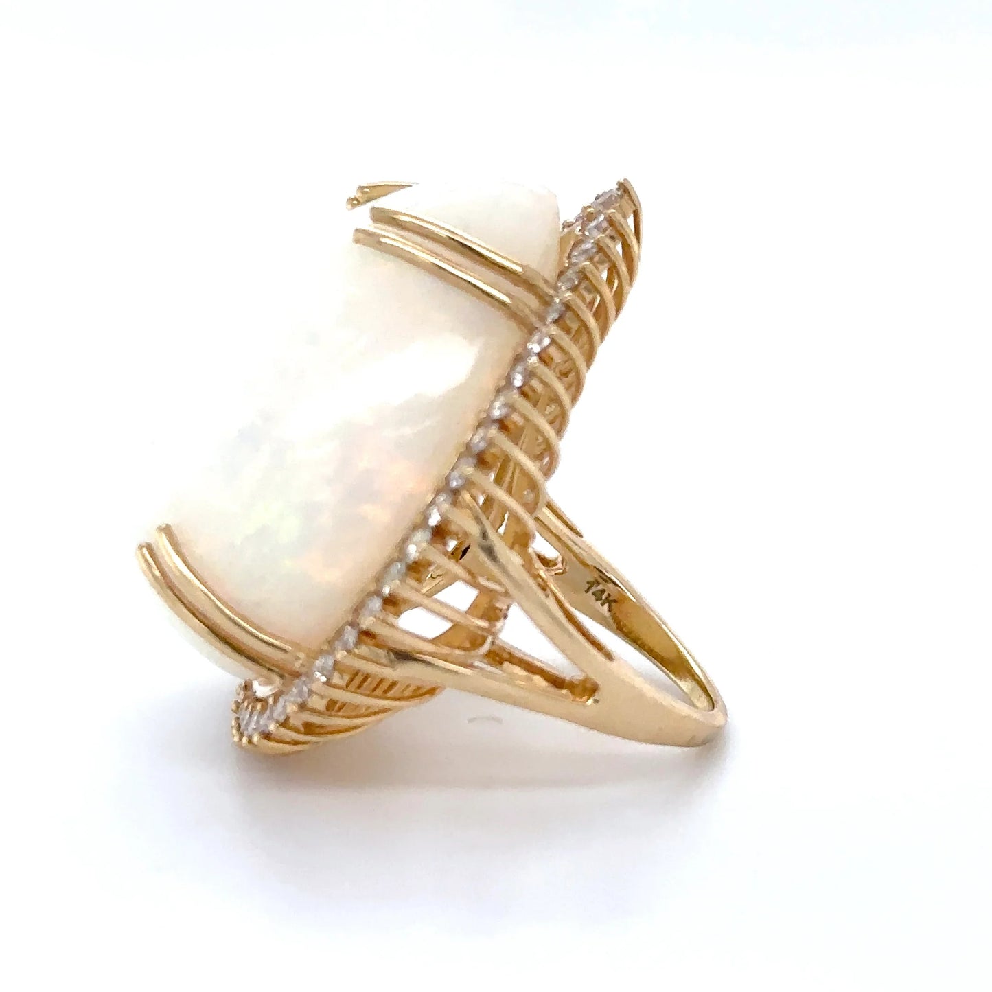 14KT YELLOW GOLD OPAL AND DIAMONDS RING