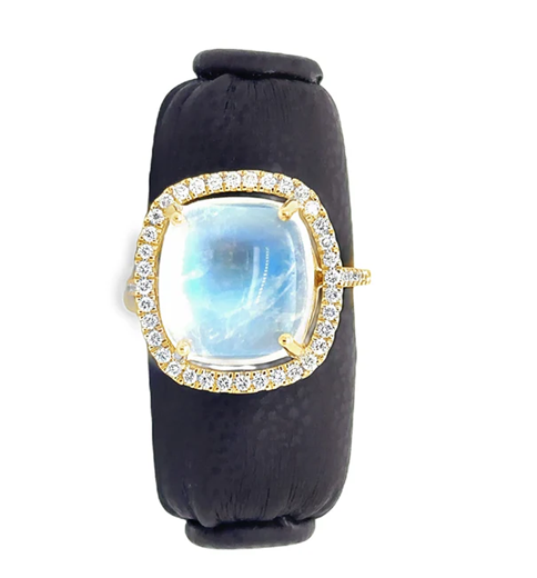 14KT YELLOW GOLD RAINBOW MOONSTONE AND DIAMONDS RING