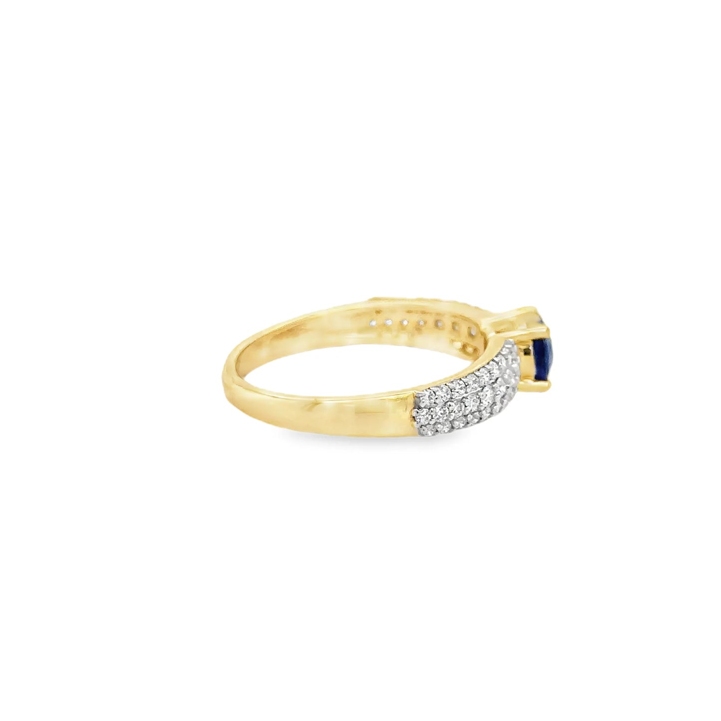 14KT YELLOW GOLD SAPPHIRE AND DIAMONDS RING