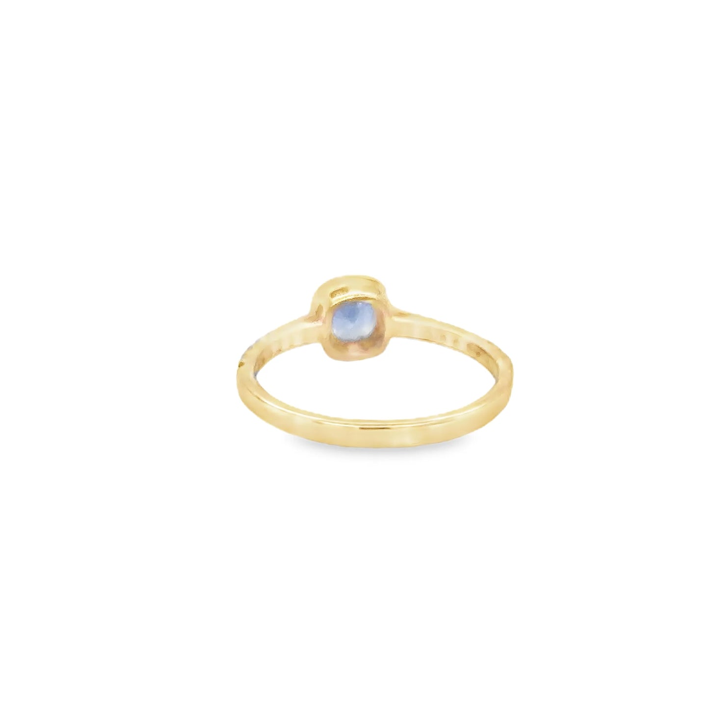14KT YELLOW GOLD SAPPHIRE AND DIAMONDS RING