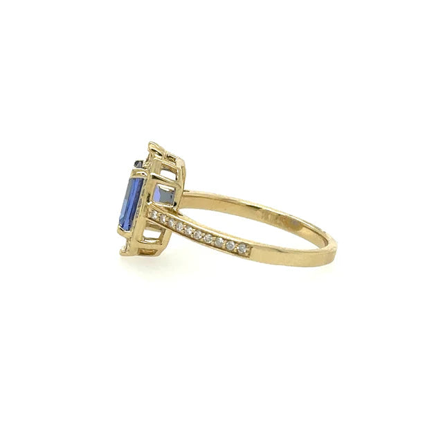 14KT YELLOW GOLD TANZANITE EMERALD CUT RING WITH DIAMONDS