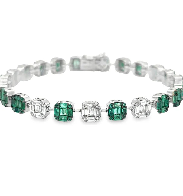 18KT WHITE GOLD EMERALD AND DIAMONDS TENNIS BRACELET