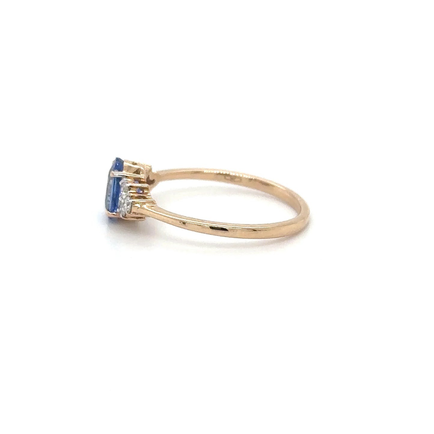 18KT ROSE GOLD SAPPHIRE AND DIAMONDS RING