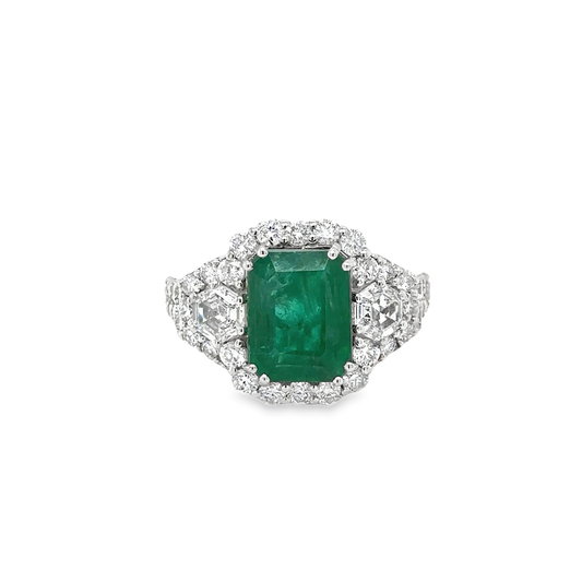 18KT WHITE GOLD EMERALD AND DIAMONDS RING