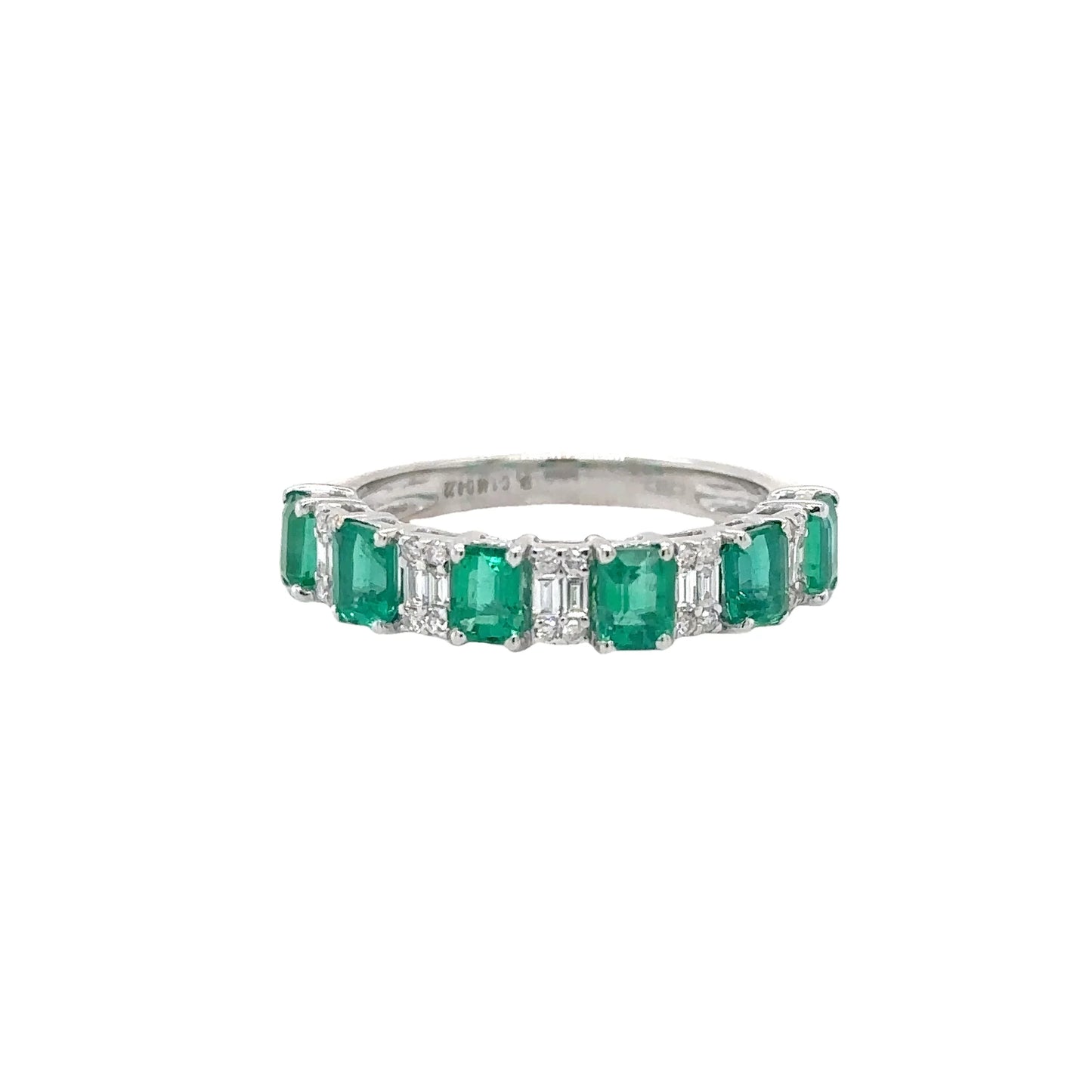 18KT WHITE GOLD EMERALD AND DIAMONDS RING