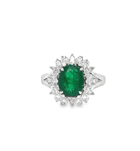 18KT WHITE GOLD EMERALD AND DIAMONDS RING