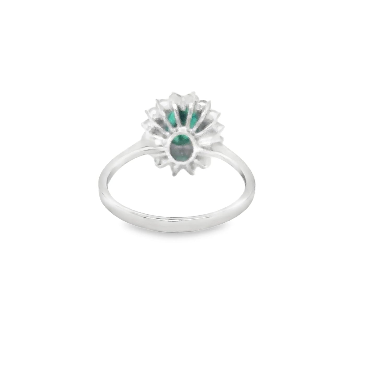 18KT WHITE GOLD EMERALD AND DIAMONDS RING