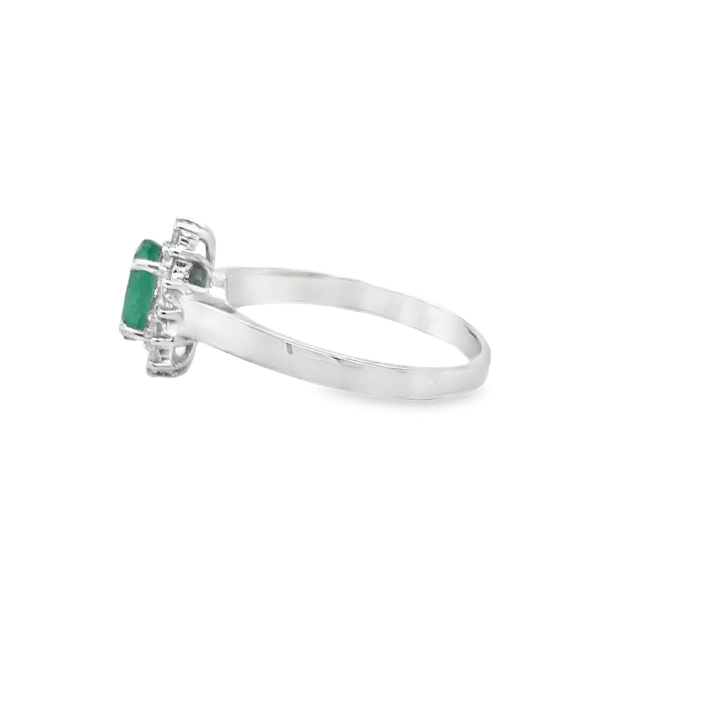 18KT WHITE GOLD EMERALD AND DIAMONDS RING