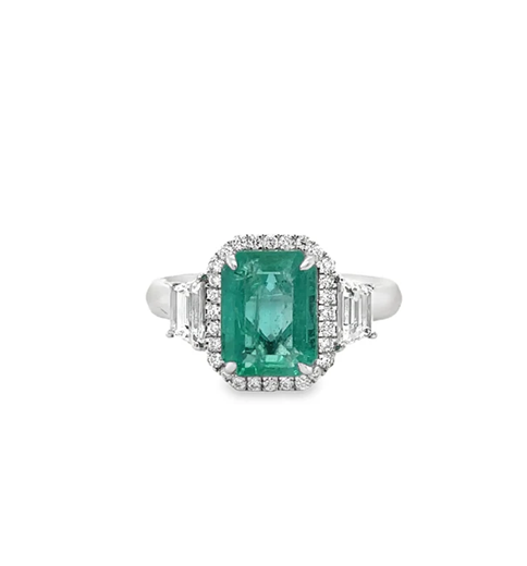 18KT WHITE GOLD EMERALD AND DIAMONDS RING