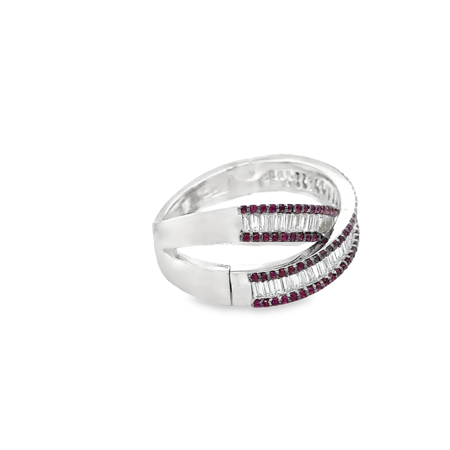 18KT WHITE GOLD RUBY AND DIAMONDS RING