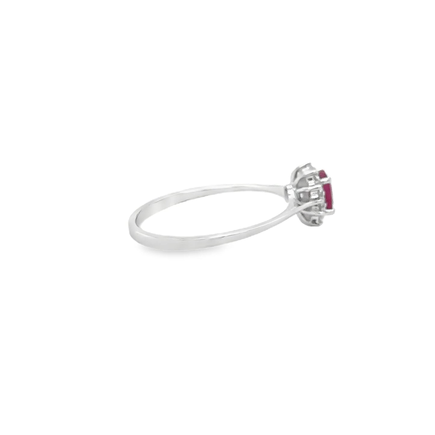 18KT WHITE GOLD RUBY AND DIAMONDS RING