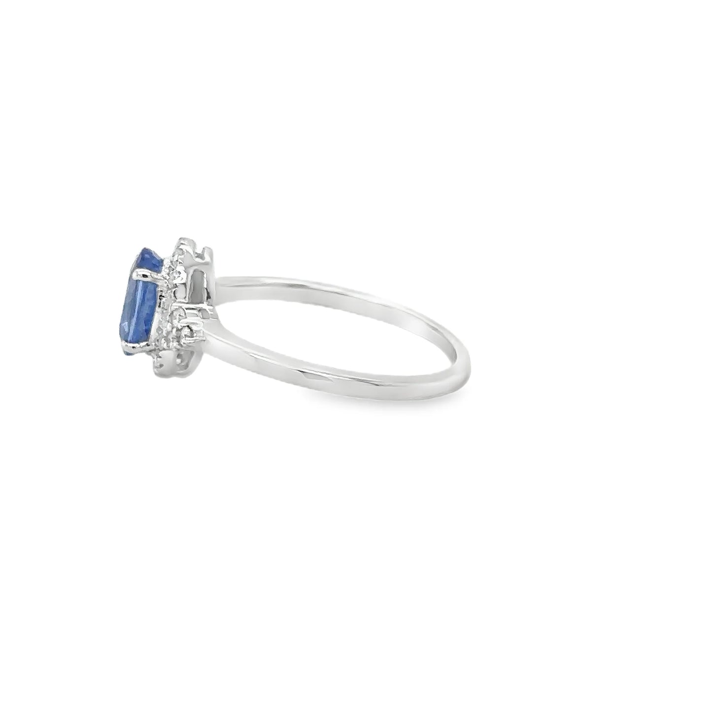 18KT WHITE GOLD SAPPHIRE AND DIAMONDS RING