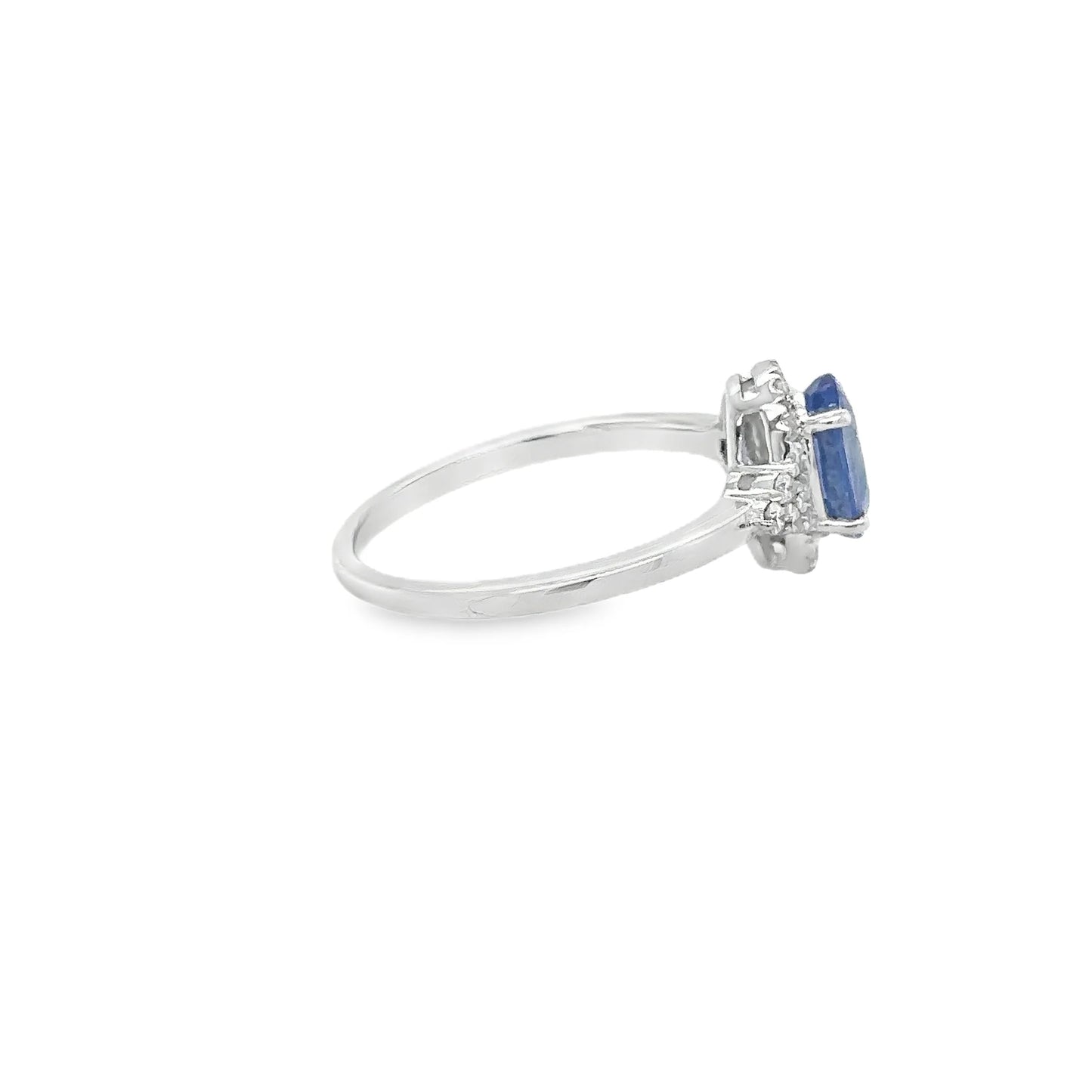 18KT WHITE GOLD SAPPHIRE AND DIAMONDS RING