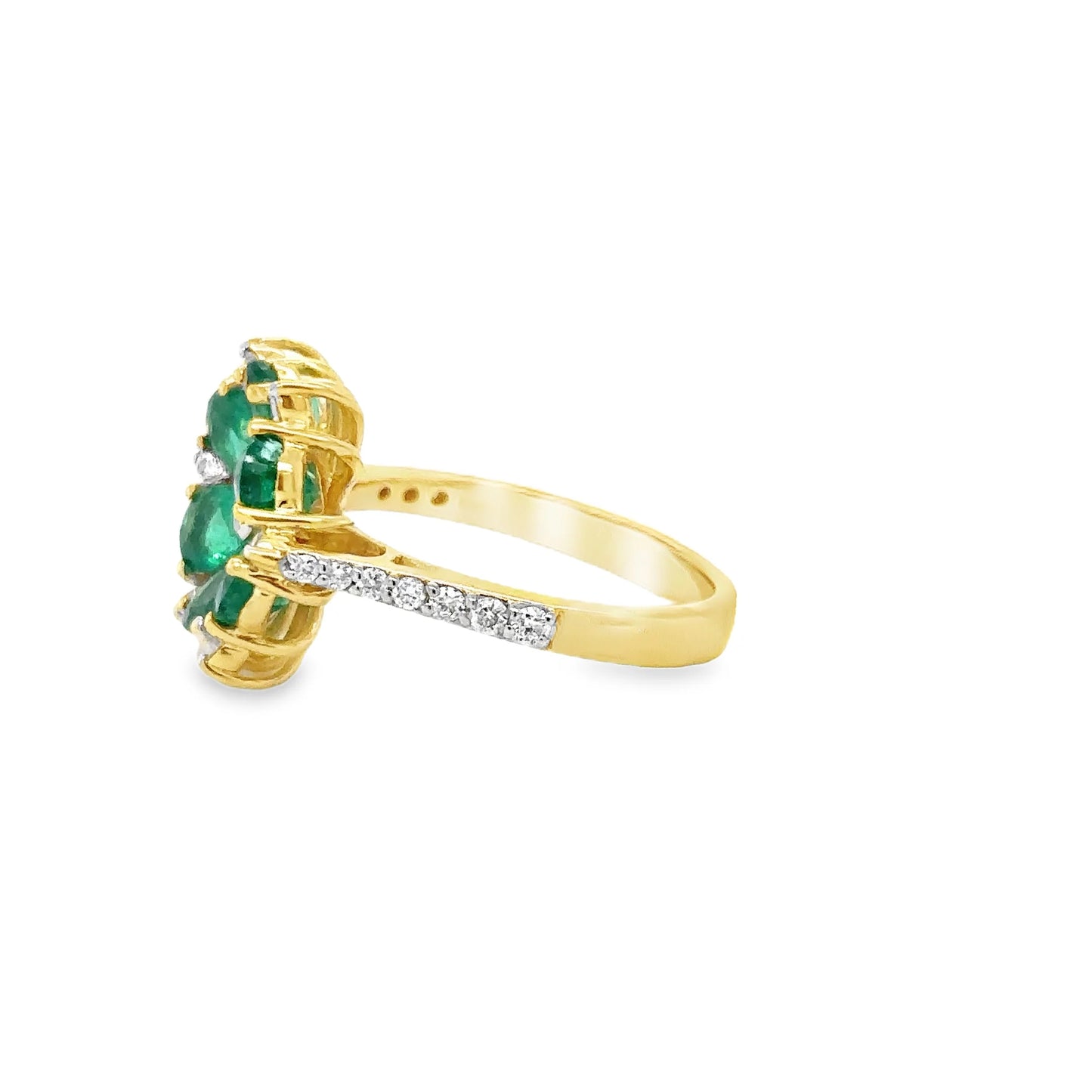 18KT YELLOW GOLD EMERALD AND DIAMONDS FLOWER RING