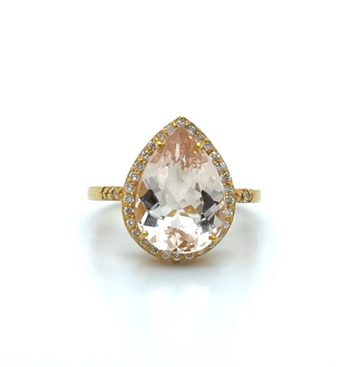 18KT YELLOW GOLD MORGANITE AND DIAMONDS RING