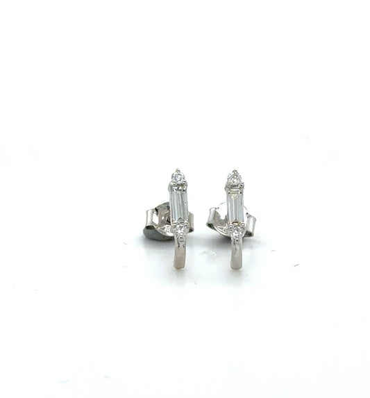 18KT WHITE GOLD DIAMOND EARRING