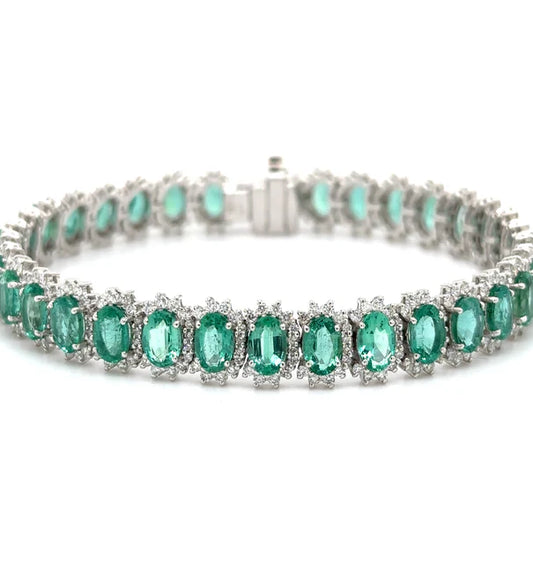 18K WHITE GOLD EMERALD AND DIAMOND BRACELET