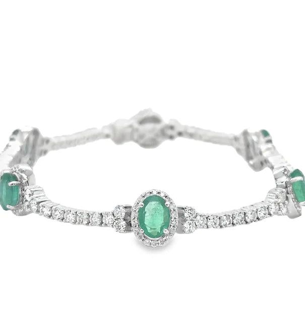 18KT WHITE GOLD EMERALD AND DIAMONDS BRACELET