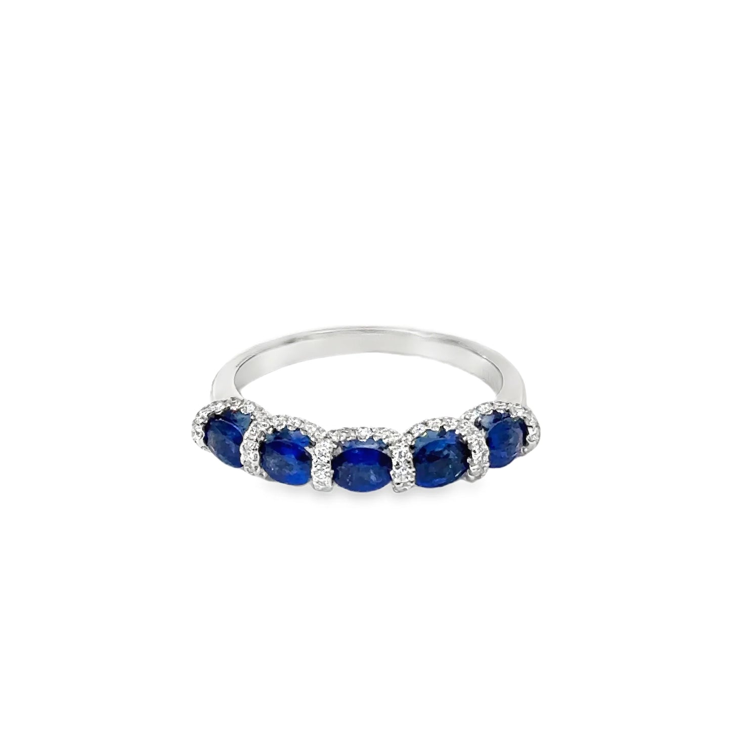 18KT WHITE GOLD SAPPHIRE AND DIAMOND RING