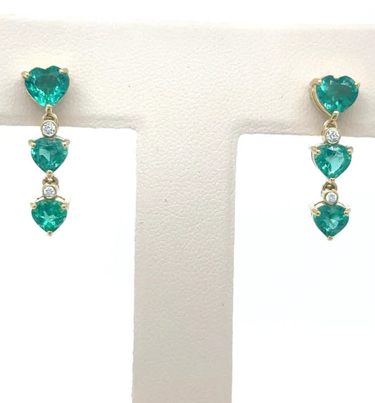 14KT YELLOW GOLD EMERALD AND DIAMONDS EARRING