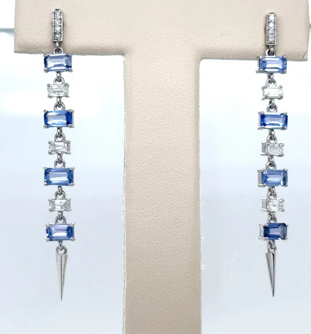 18KT WHITE GOLD SAPPHIRE AND DIAMONDS EARRING