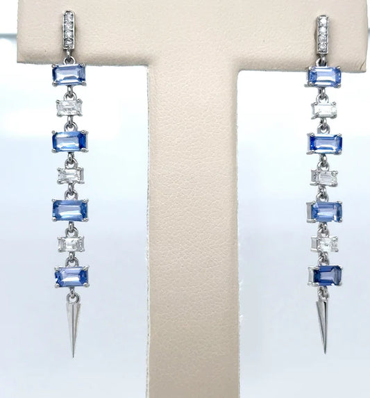 18KT WHITE GOLD SAPPHIRE AND DIAMONDS EARRING