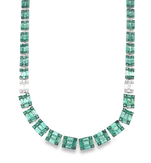 18KT WHITE GOLD EMERALD AND DIAMOND NECKLACE