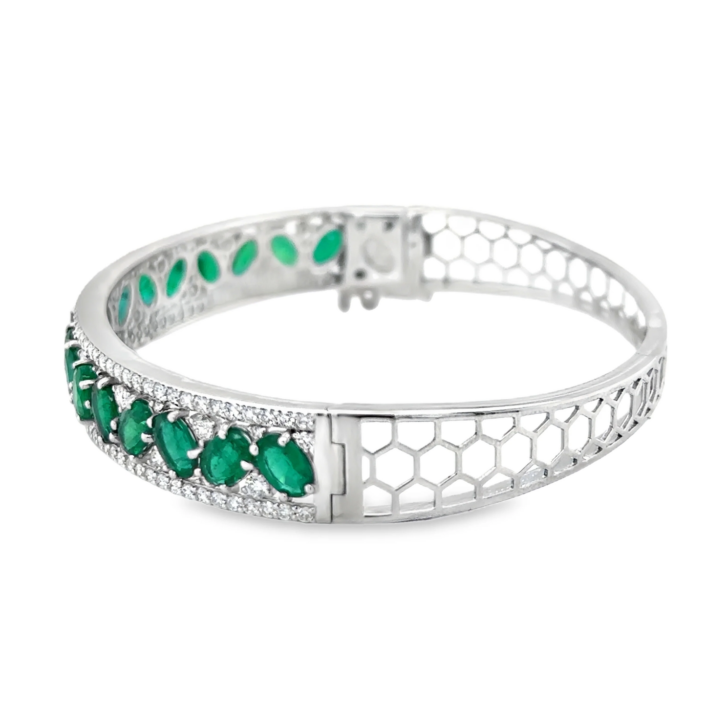 18K WHITE GOLD EMERALD AND DIAMOND BRACELET