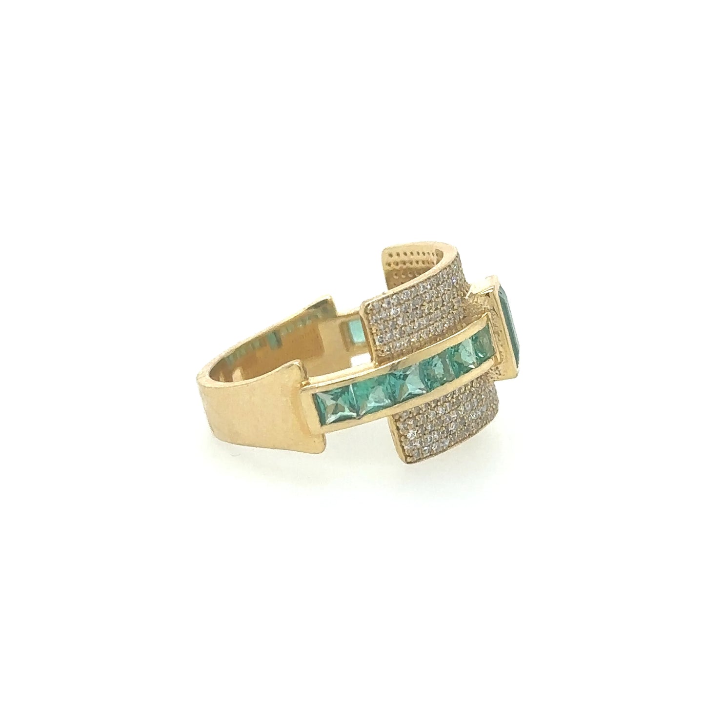 YELLOW GOLD EMERALD RING WITH DIAMONDS