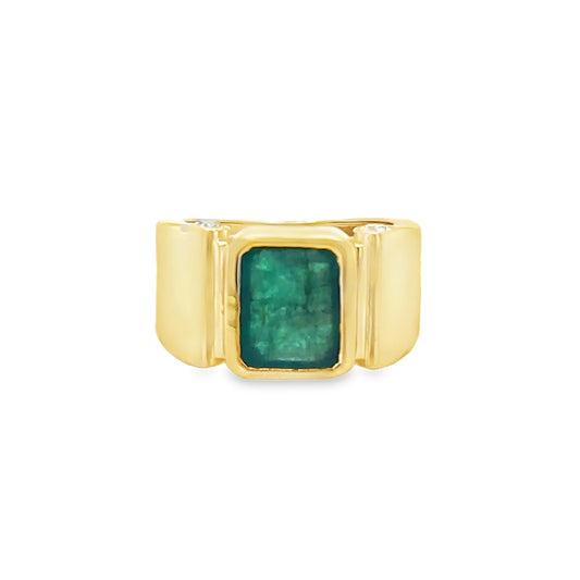 14KT YELLOW GOLD EMERALD AND DIAMOND RING