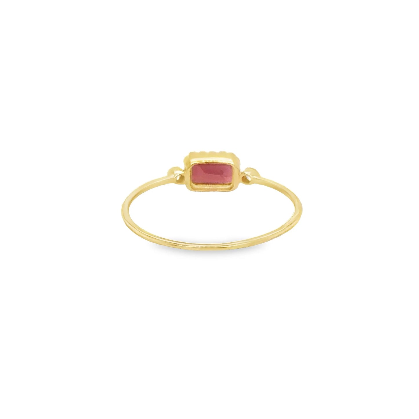 14KT YELLOW GOLD GARNET AND DIAMONDS RING