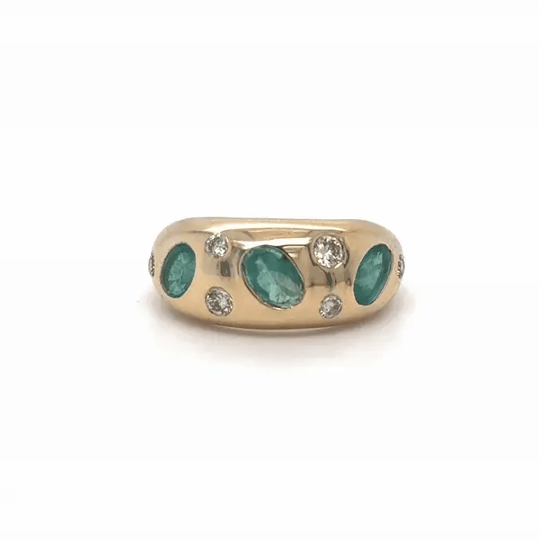 14KT YELLOW GOLD EMERALD RING WITH DIAMONDS