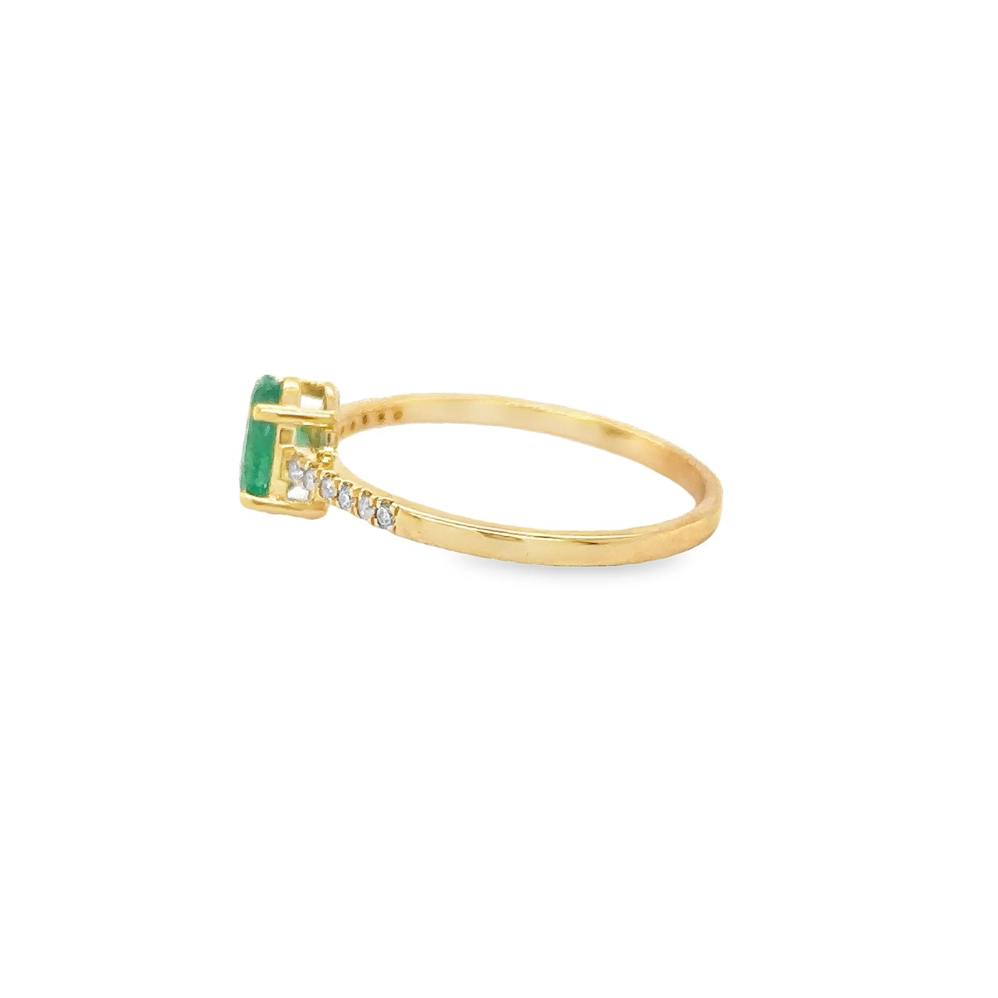 14KT YELLOW GOLD EMERALD AND DIAMONDS RING