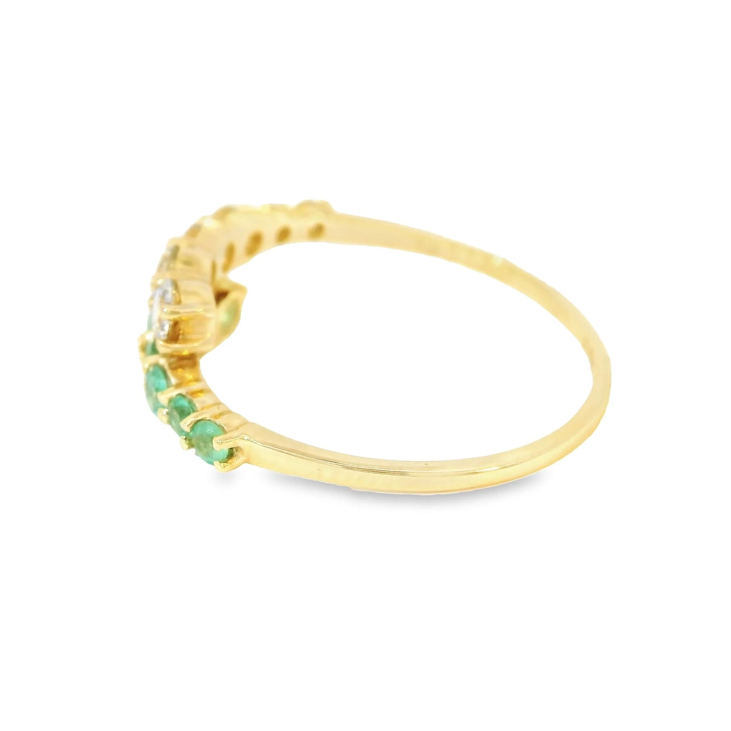 14KT YELLOW GOLD EMERALD AND DIAMOND RING