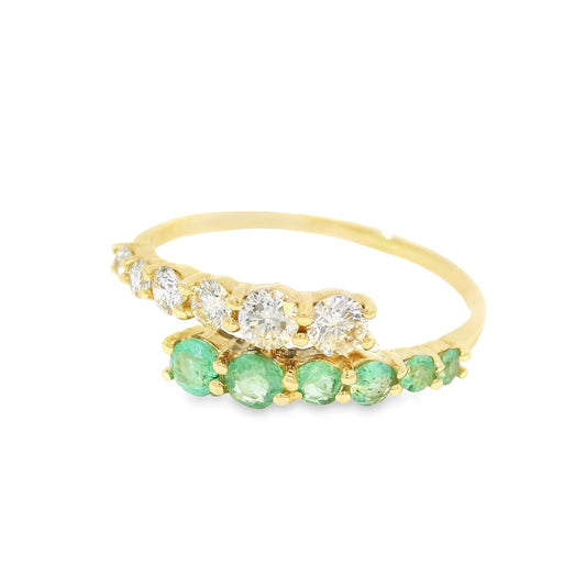 14KT YELLOW GOLD EMERALD AND DIAMOND RING