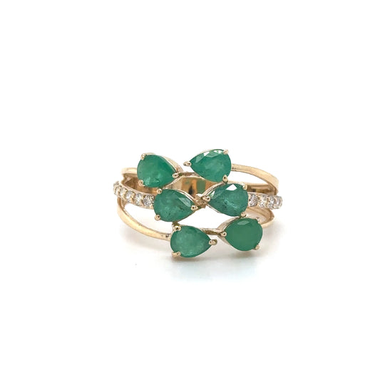 YELLOW GOLD EMERALD DIAMOND RING