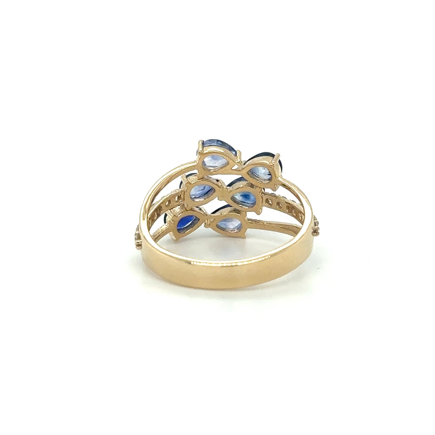 YELLOW GOLD SAPPHIRE DIAMOND RING