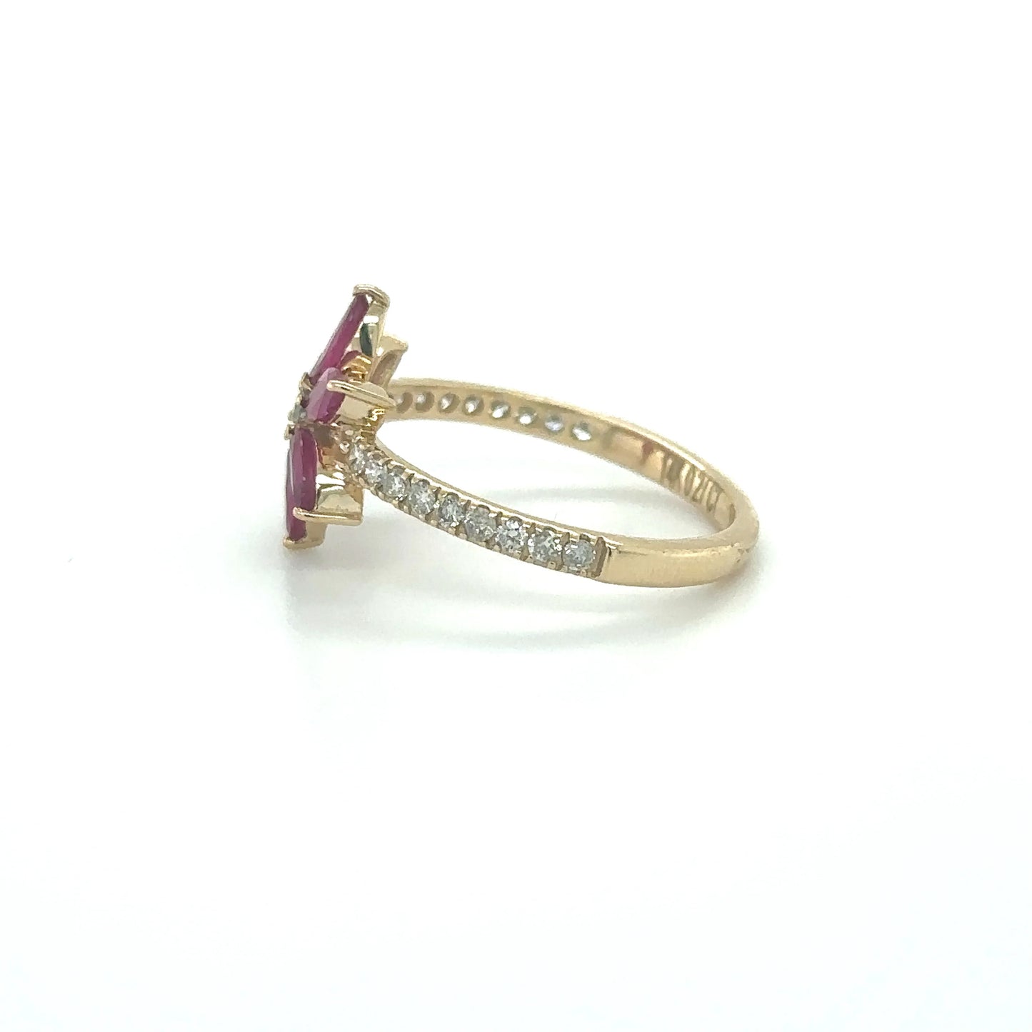 14KT YELLOW GOLD STAR RING WITH RUBY AND DIAMOND