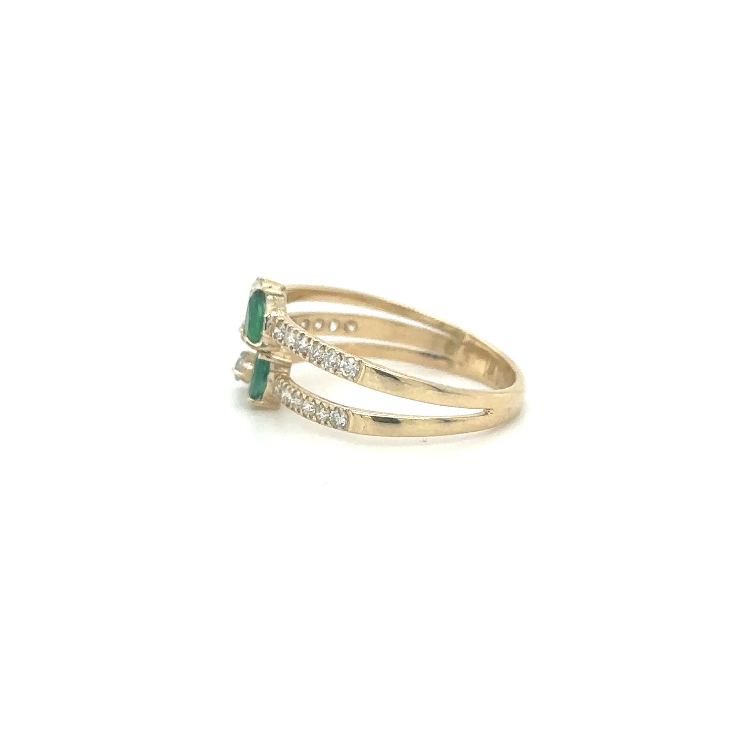 14KT YELLOW GOLD EMERALD DIAMOND RING