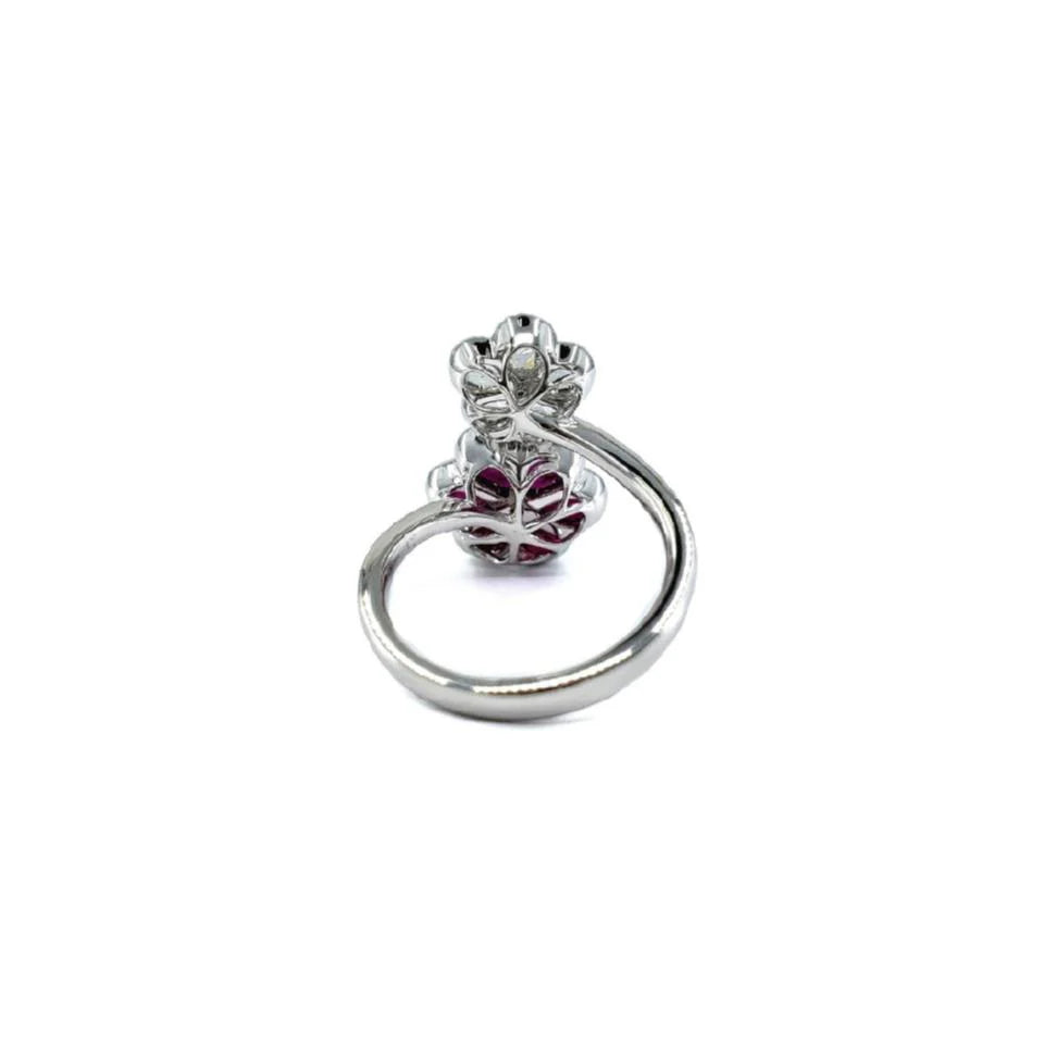 18KT WHITE GOLD RUBY AND DIAMOND RING