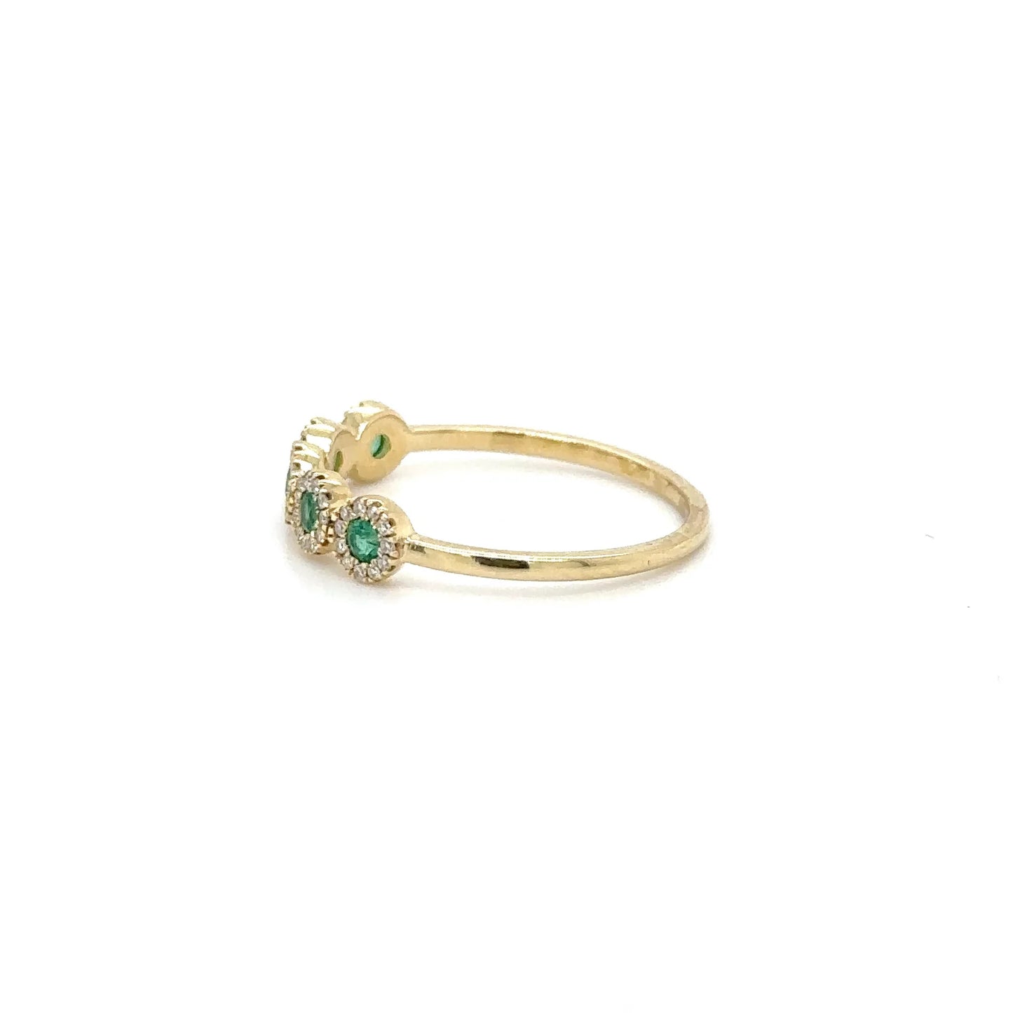 14KT YELLOW GOLD EMERALD AND DIAMONDS RING