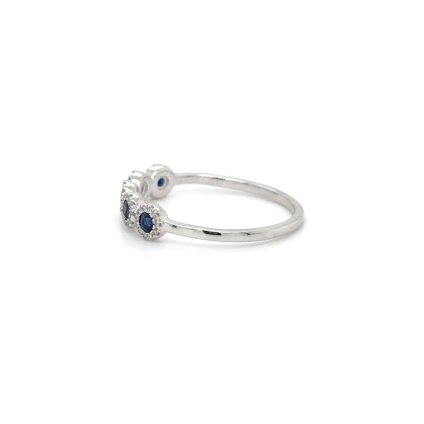 14KT WHITE GOLD SAPPHIRE AND DIAMONDS RING