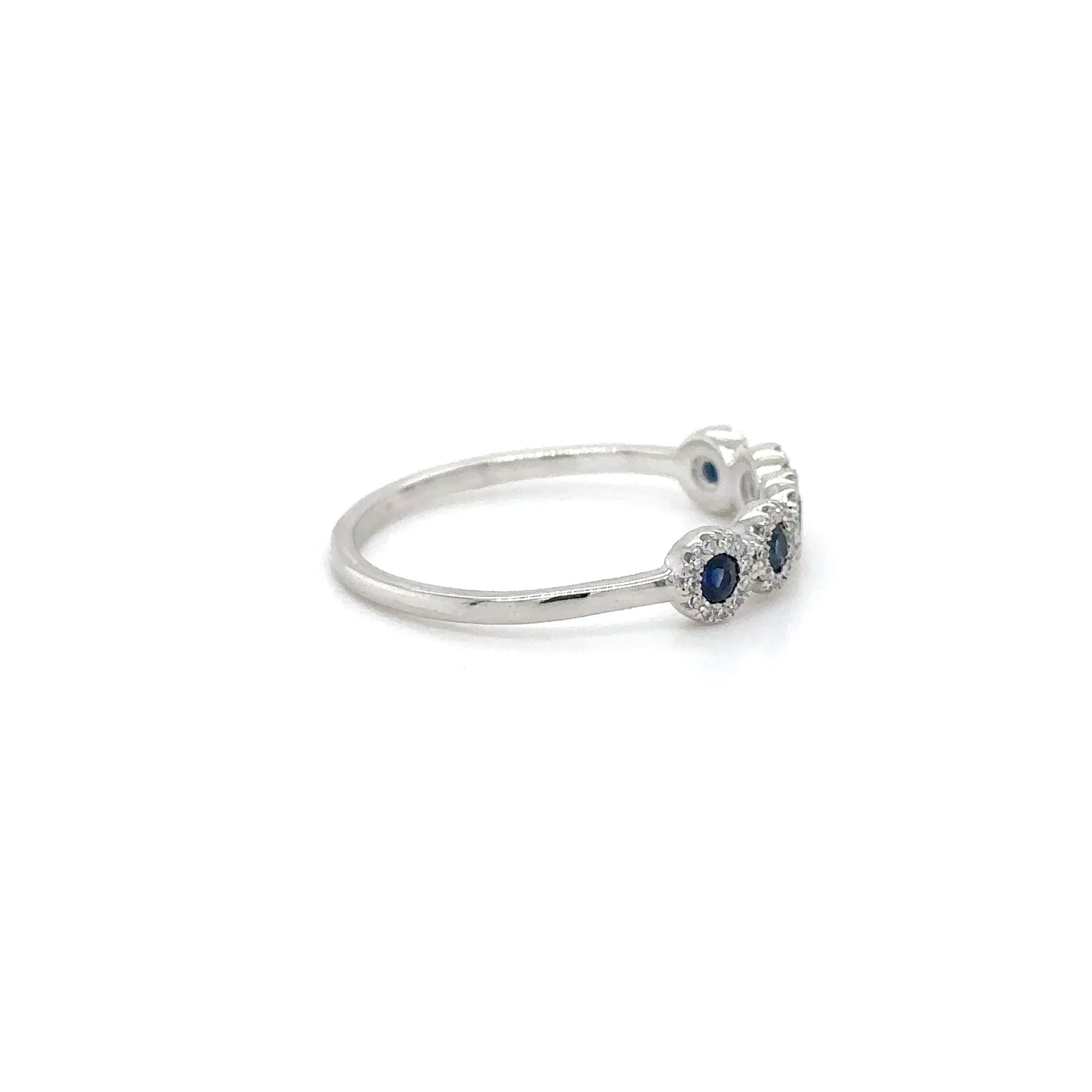 14KT WHITE GOLD SAPPHIRE AND DIAMONDS RING