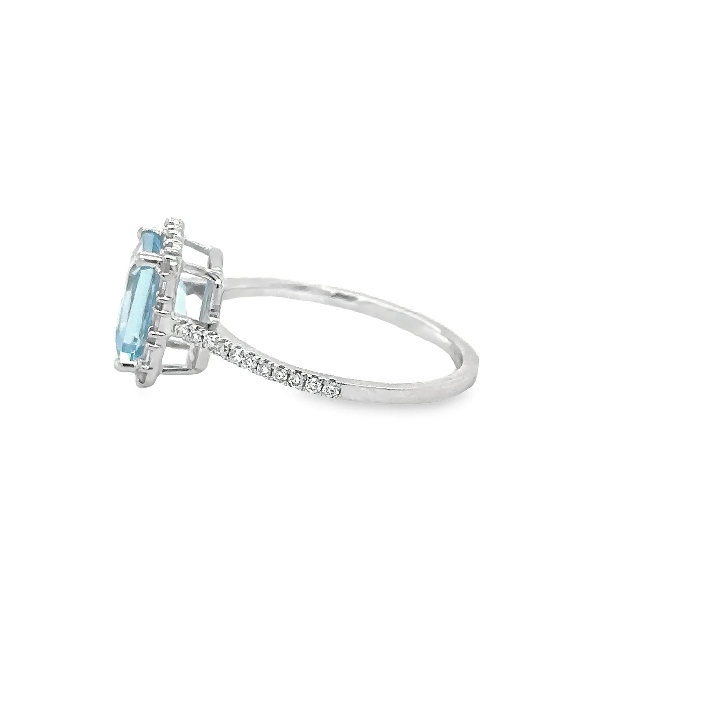 14KT WHITE GOLD AQUAMARINE RING WITH DIAMONDS
