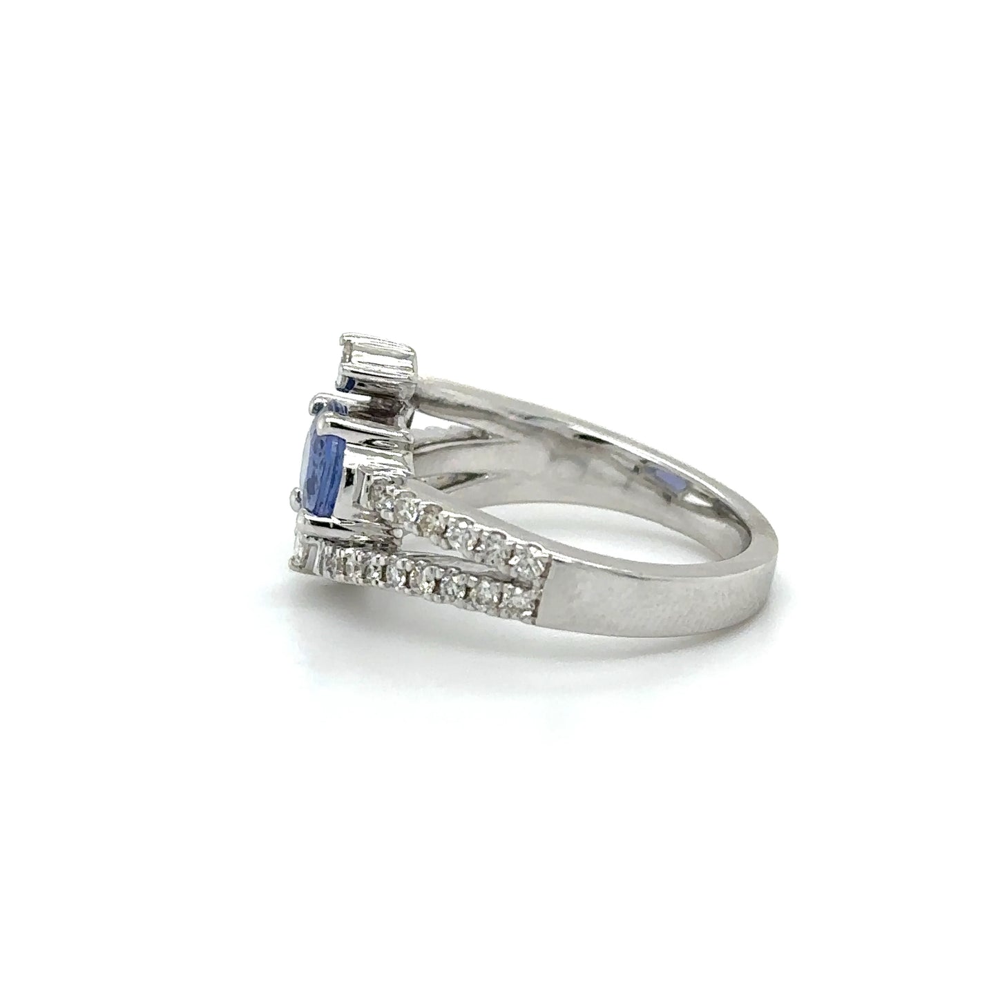 14KT WHITE GOLD SAPPHIRE AND DIAMOND RING