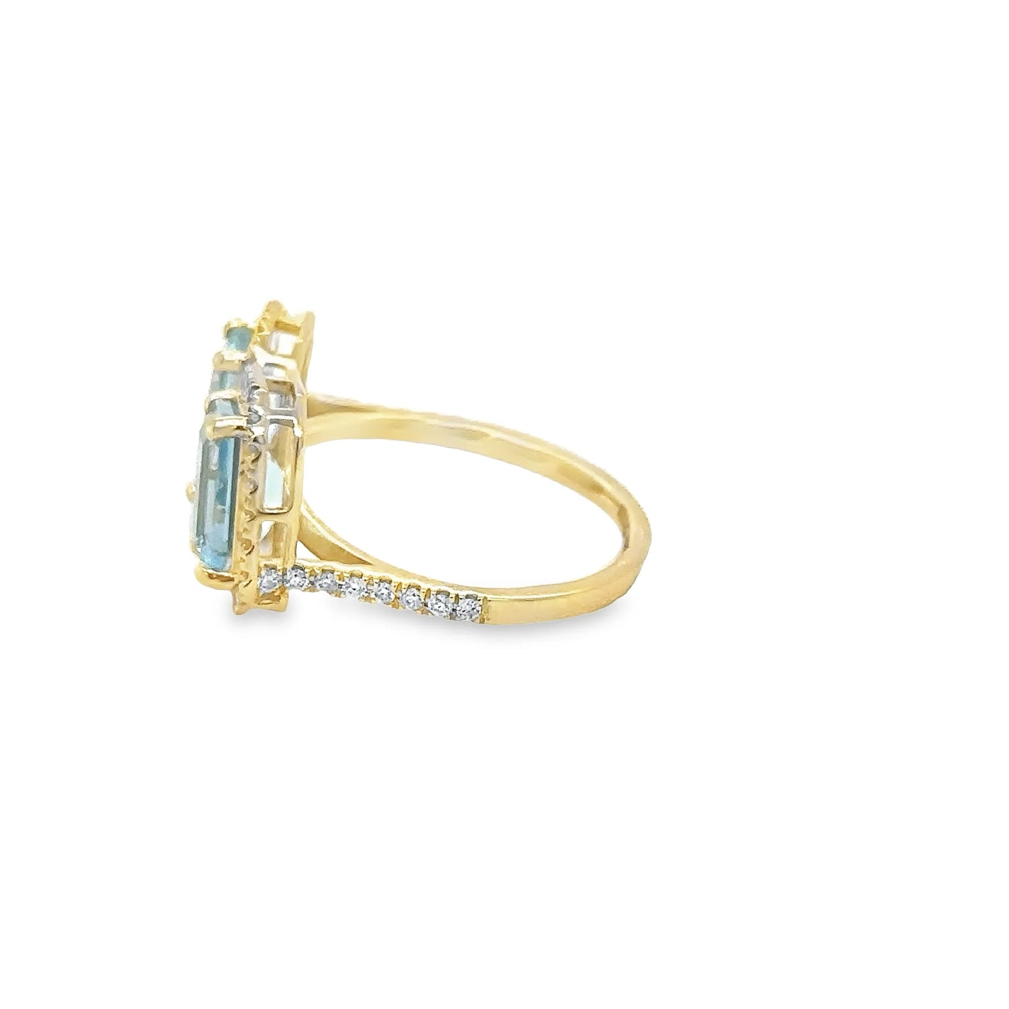 14KT YELLOW GOLD AQUAMARINE RING WITH DIAMONDS