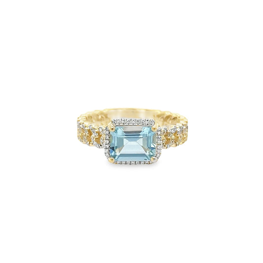 14KT YELLOW GOLD AQUAMARINE RING WITH DIAMONDS
